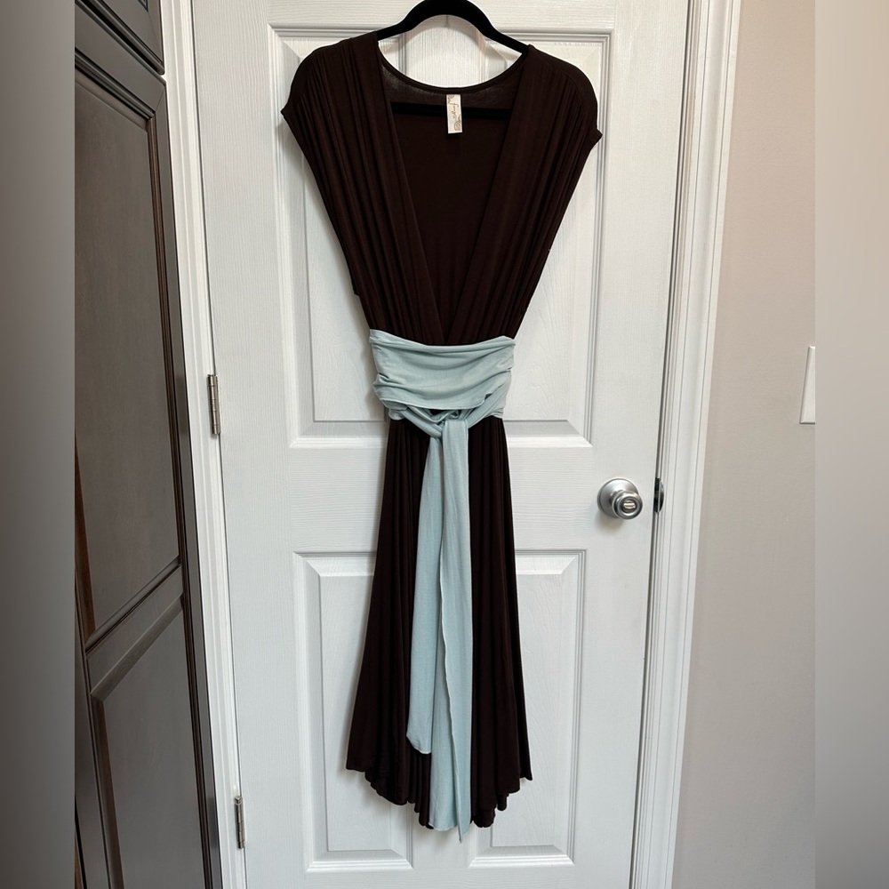 Frenzy ii brown v neck dress with light blue wrap in xs